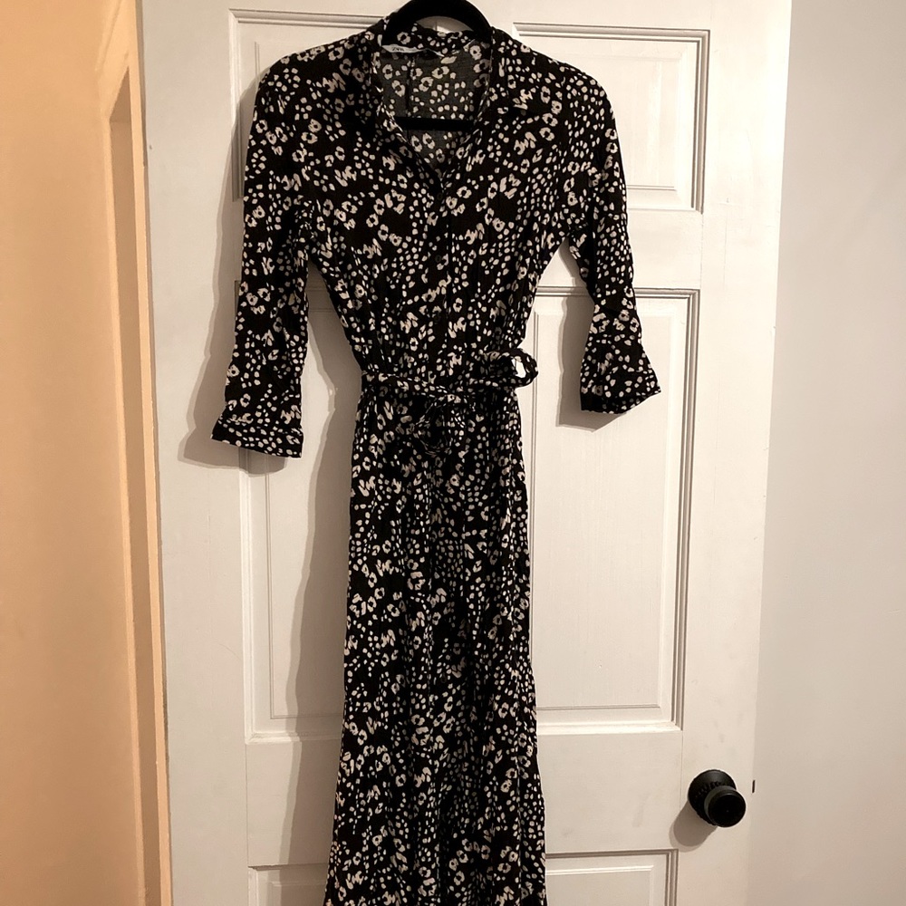 EUC Zara Spotted Small dress